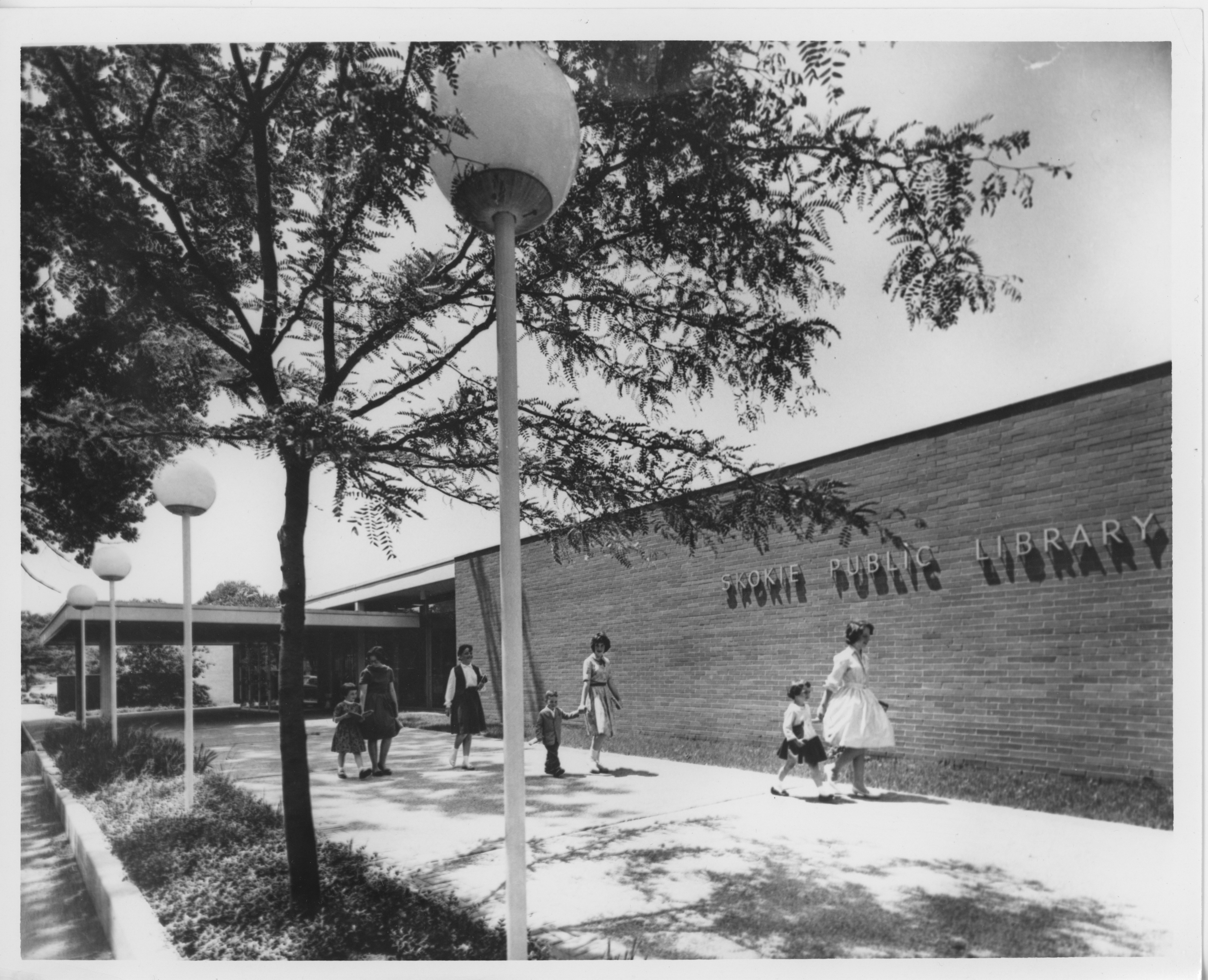 image of exterior of original library building