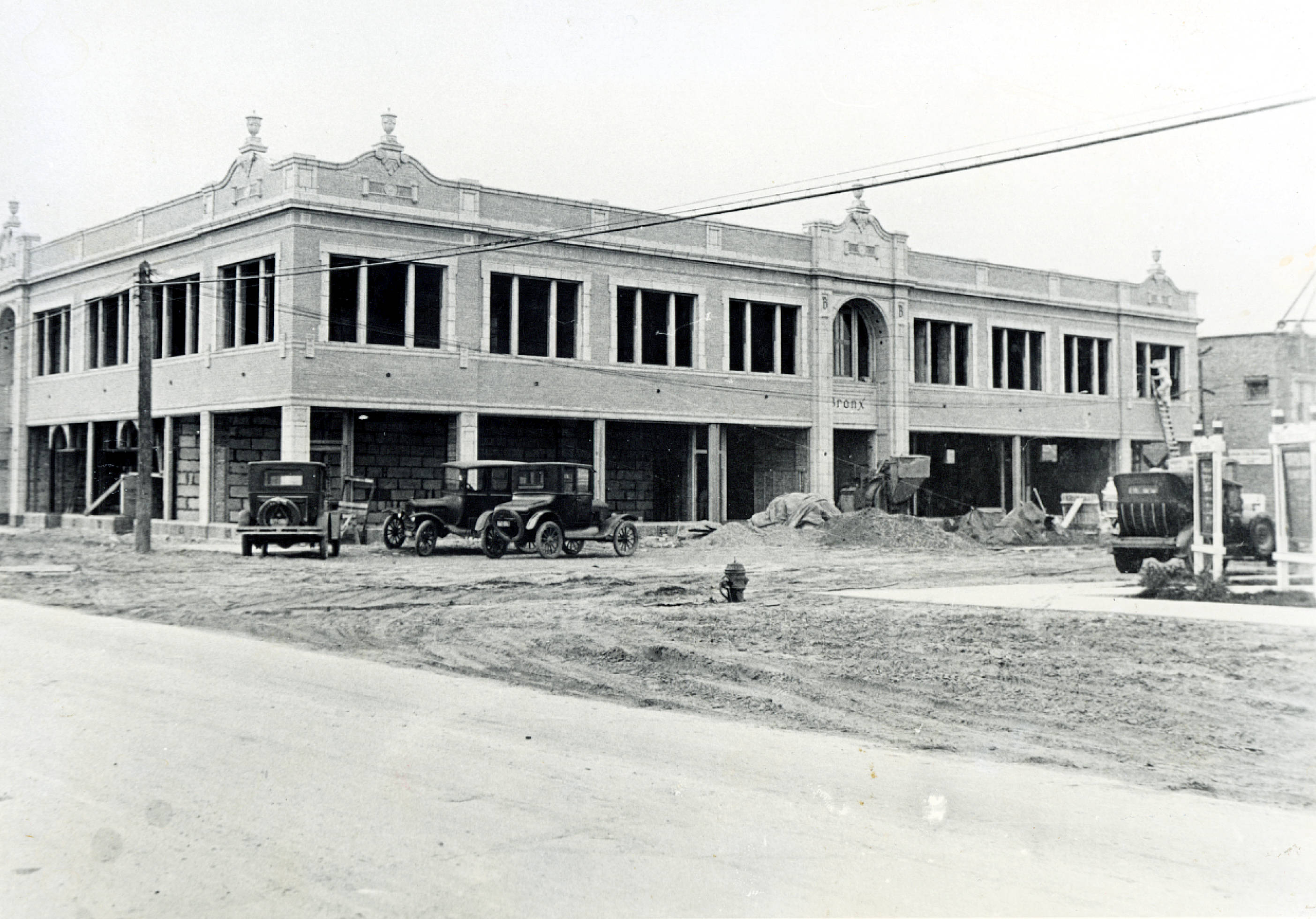 Black-and-white photograph of the Bronx Building in Niles Center, Illinois in 1926, while under construction.